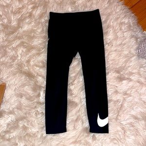 nike 7/8 black leggings